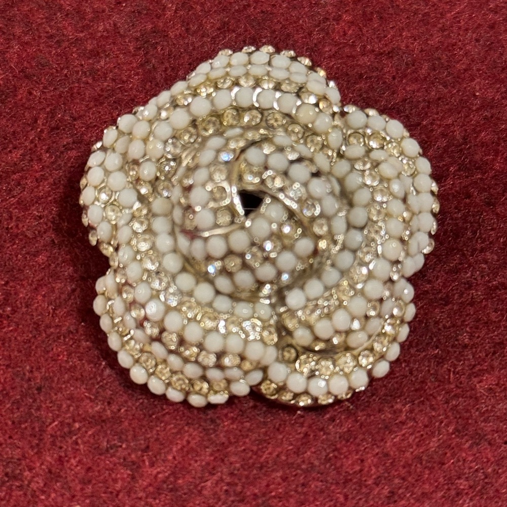 Vintage gorgeous rhinestone and white rhinestone silver tone rose brooch